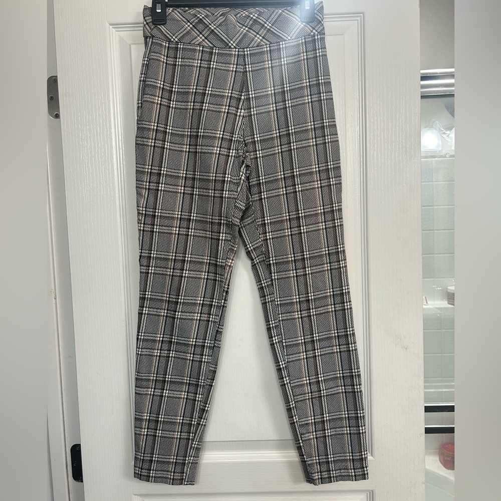 Legging style dress pants! Fun to wear to work!